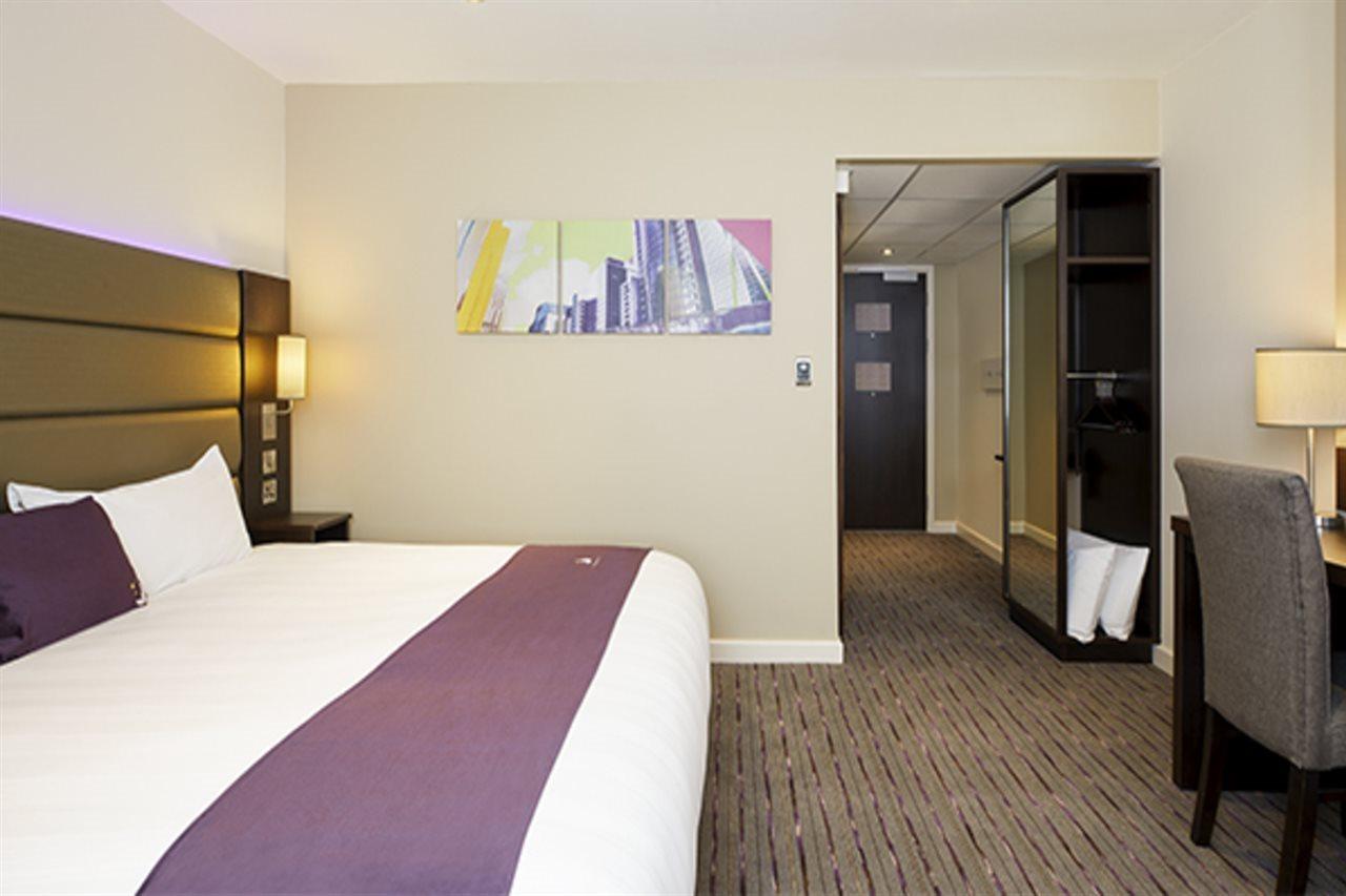 Premier Inn Falkirk East Екстериор снимка