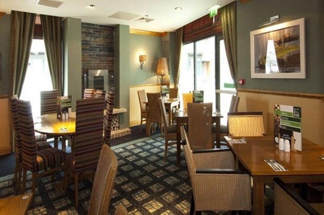 Premier Inn Falkirk East Екстериор снимка