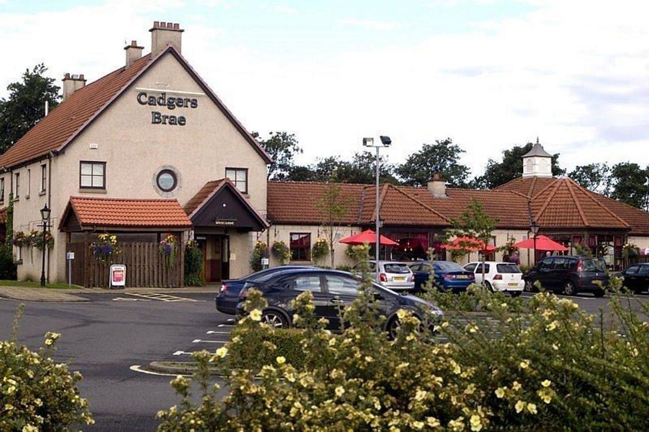 Premier Inn Falkirk East Екстериор снимка