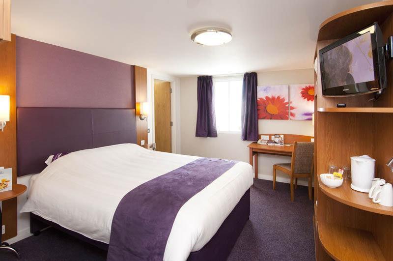Premier Inn Falkirk East Екстериор снимка